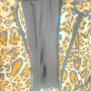 Chico's leopard print faux collar and pocket lined blazer